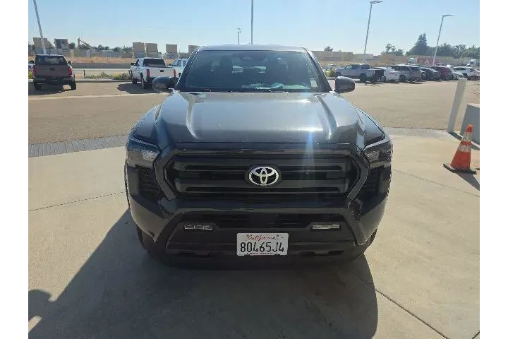 $39900 : Toyota Tacoma 2025 4x4 Limit image 2