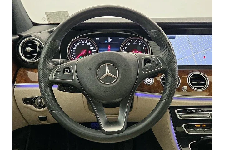 $22998 : Mercedes-Benz E-Class 2017 E image 10