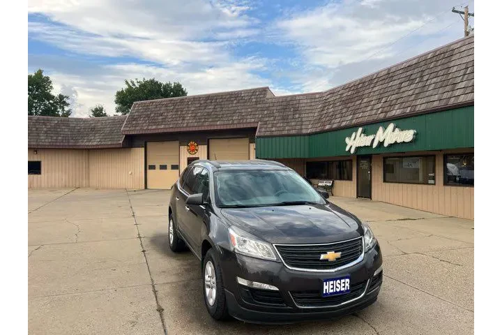 $10995 : 2014 Traverse LS | Dickinson image 2