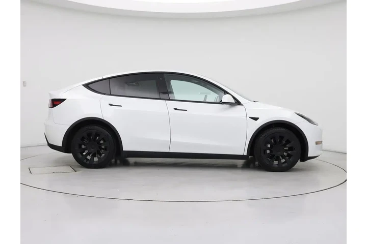 $28998 : Tesla Model Y 2022 AWD Long image 7