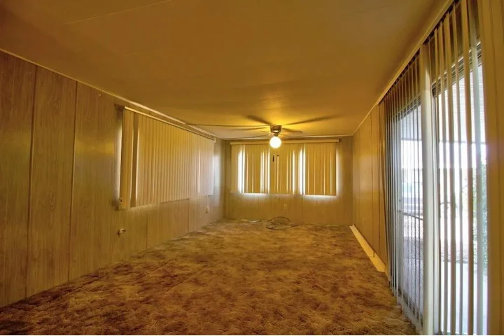 $1050 : El encanto de Azusa refrescado image 1