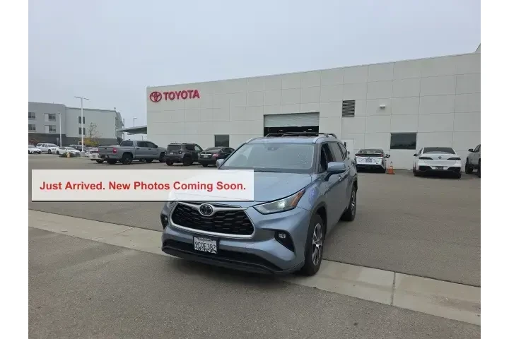 $32800 : Toyota Highlander 2023 L 4dr image 3