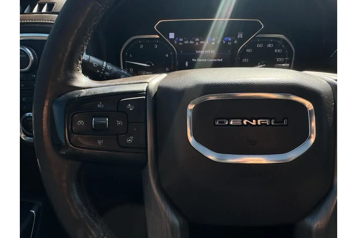2020 GMC Sierra 2500HD Denali image 9