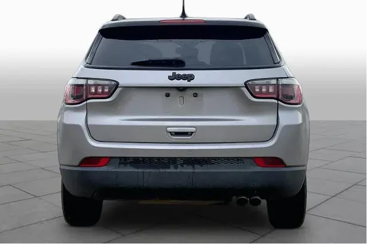 $11788 : Jeep Compass 2019 Latitude 4 image 4