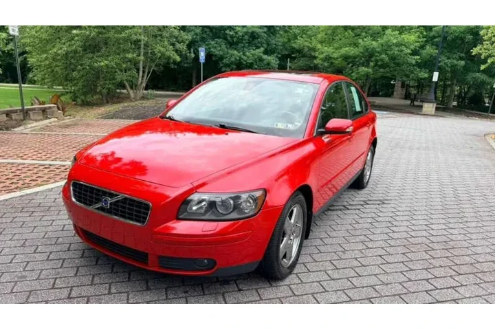 $3999 : 2006 S40 T5 image 10