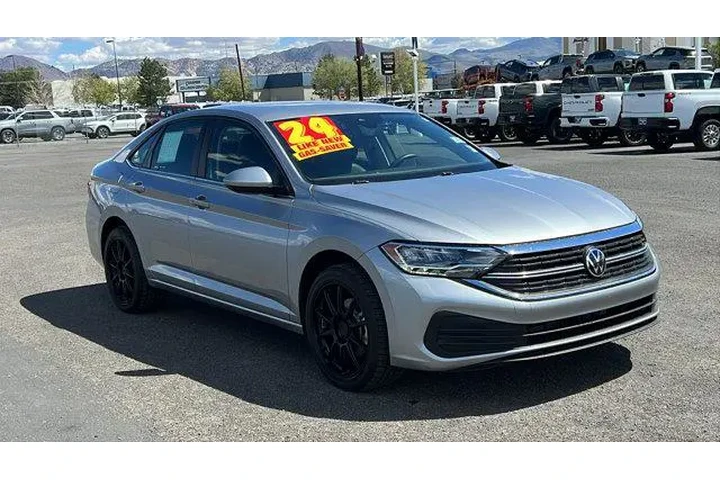 $28984 : Volkswagen Jetta 2024 SE 4dr image 3