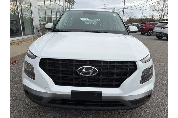 $19977 : Hyundai VENUE 2025 SE 4dr Cr image 2