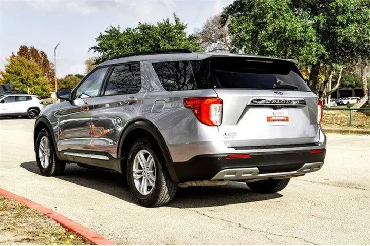 $29017 : Ford Explorer 2024 XLT 4dr S image 7