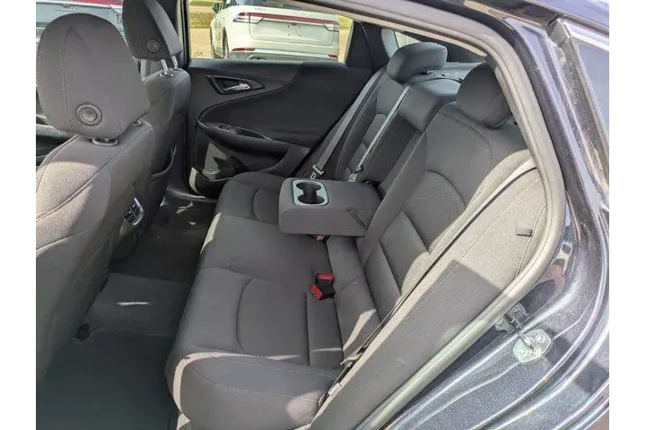 $18995 : Chevrolet Malibu 2023 LT 4dr image 7