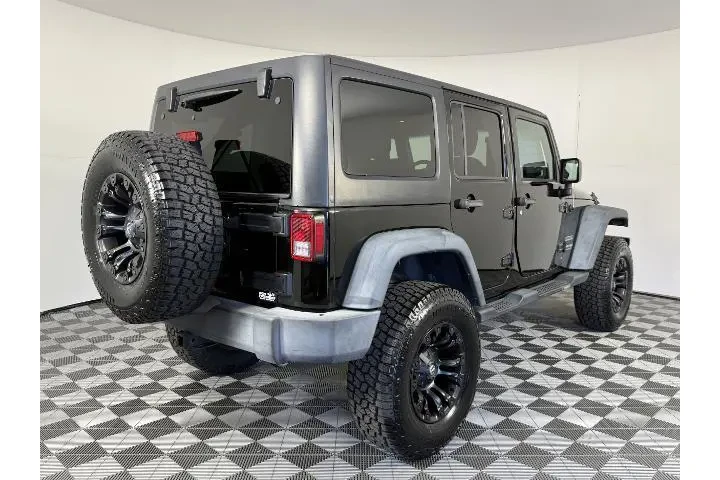 Jeep Wrangler JK Unlimited 2 image 3