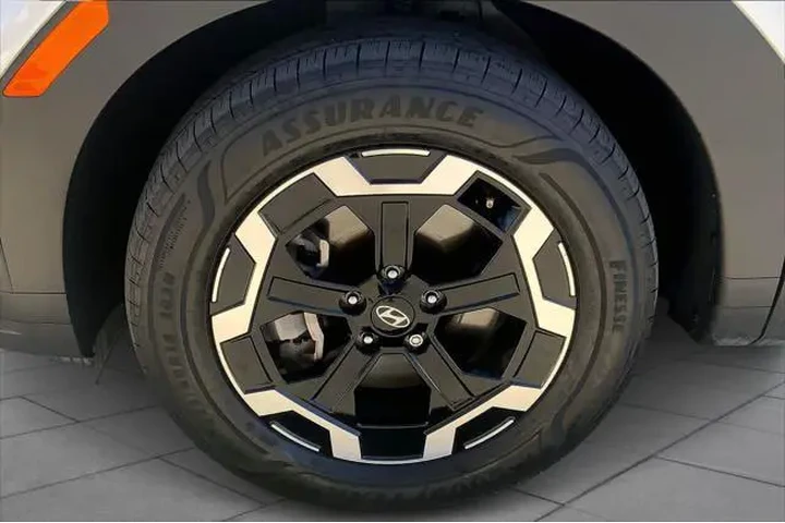 $25997 : Hyundai SANTA FE 2024 SE 4dr image 10