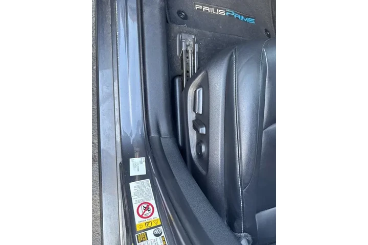 $21900 : Toyota Prius Prime 2020 Limi image 5