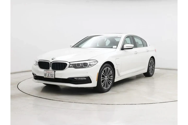 $18998 : BMW 5 Series 2018 530e iPerf image 4