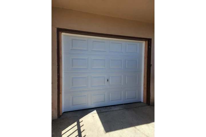 Single rollup garage door image 8