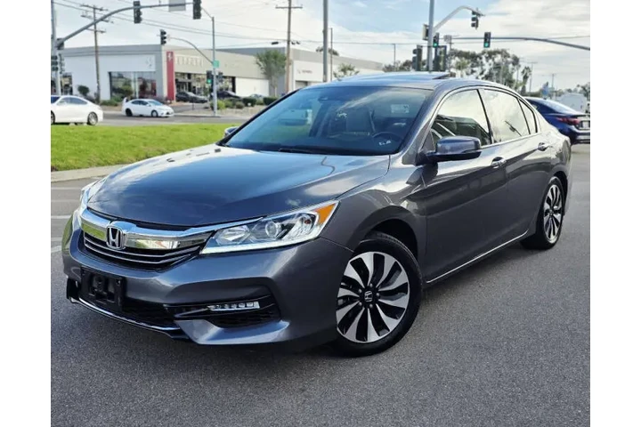 $15950 : 2017 Accord Hybrid EX-L image 2
