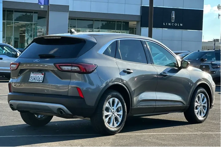 $17000 : Ford Escape 2024 Active 4dr image 2