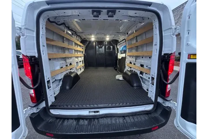 $34500 : Ford Transit 2024 250 3dr LW image 9