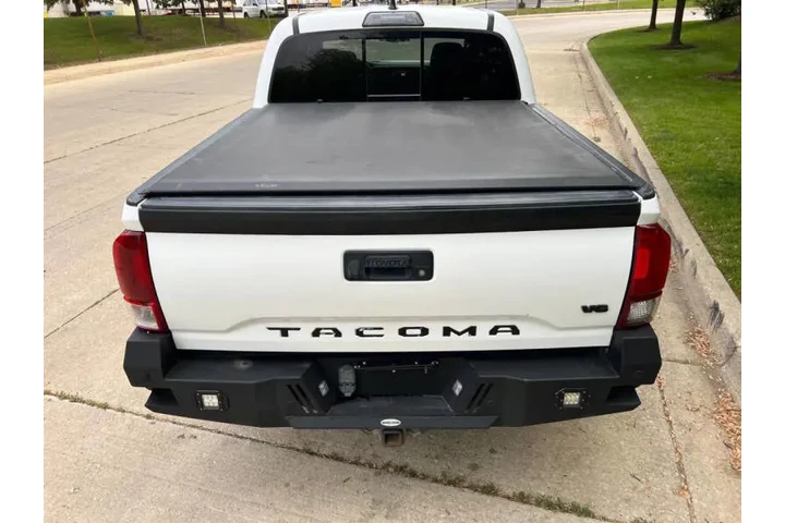 $25997 : 2018 Tacoma TRD Off-Road image 6