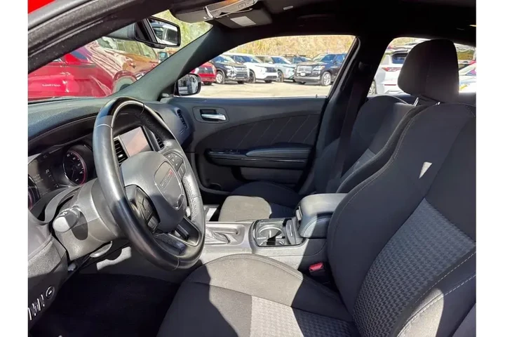 $28498 : Dodge Charger 2023 GT 4dr Se image 9