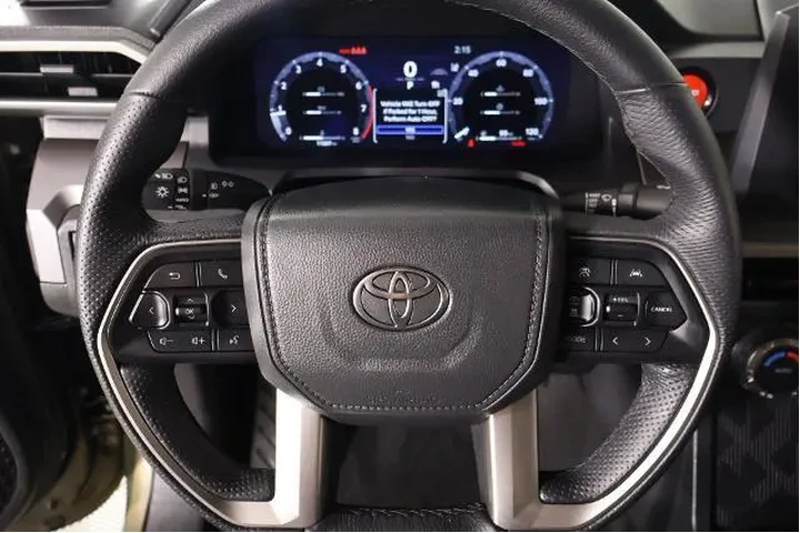 $38889 : Toyota Tacoma 2025 4x4 SR5 4 image 3