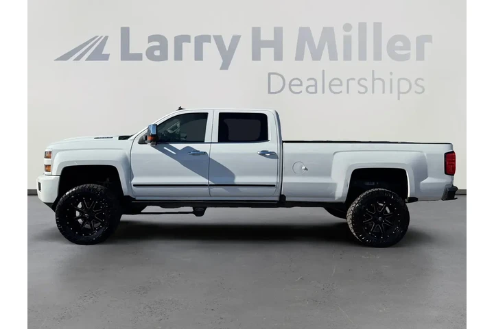 $39856 : Chevrolet Silverado 3500HD 2 image 2