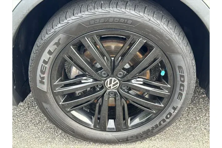 $17625 : Volkswagen Tiguan 2022 AWD S image 9
