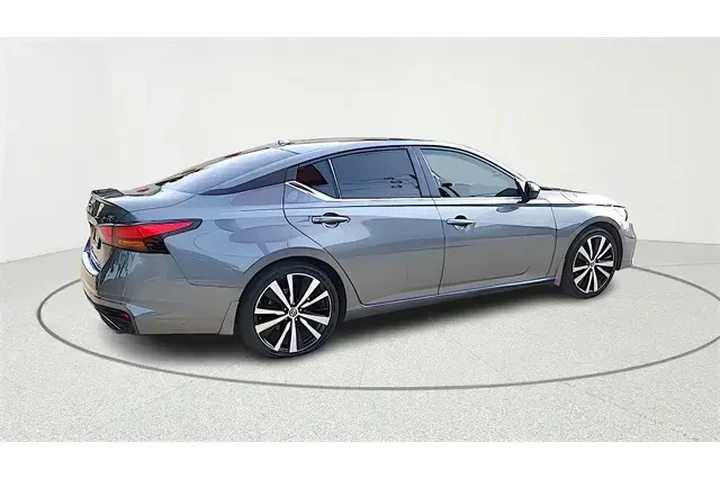 $18798 : Nissan Altima 2020 2.5 SR 4d image 8