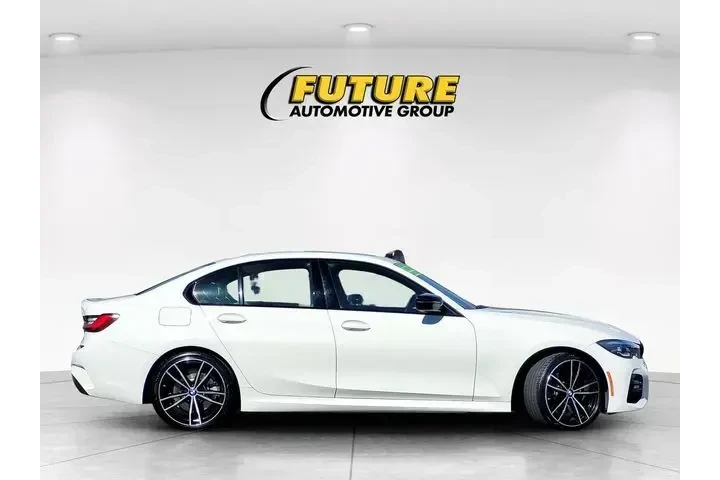 $31997 : BMW 3 Series 2022 330i 4dr S image 3