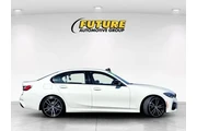$31997 : BMW 3 Series 2022 330i 4dr S thumbnail