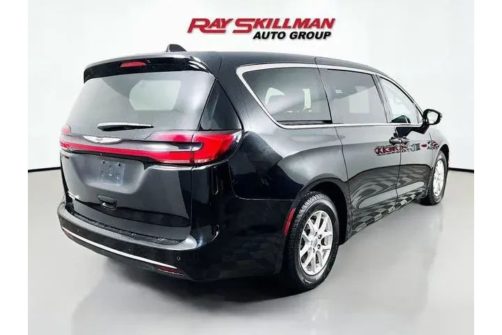 $28975 : Chrysler Pacifica 2024 Touri image 7