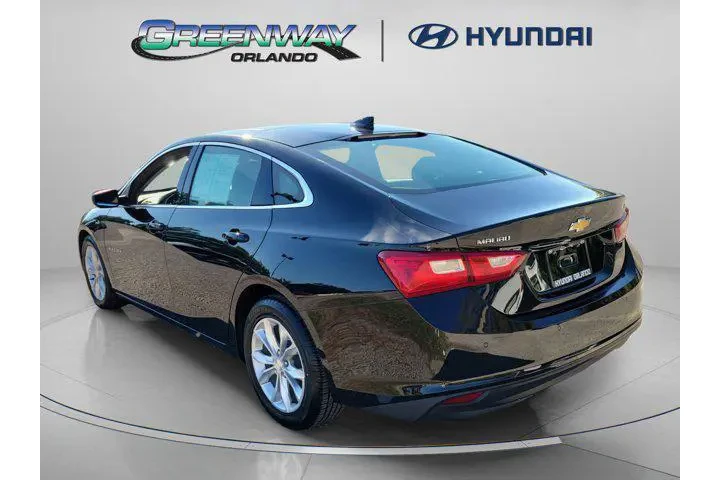 $16847 : Chevrolet Malibu 2024 LT 4dr image 2