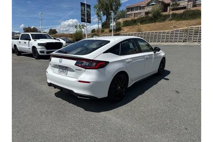 $27104 : Honda Civic 2025 Sport 4dr H image 10