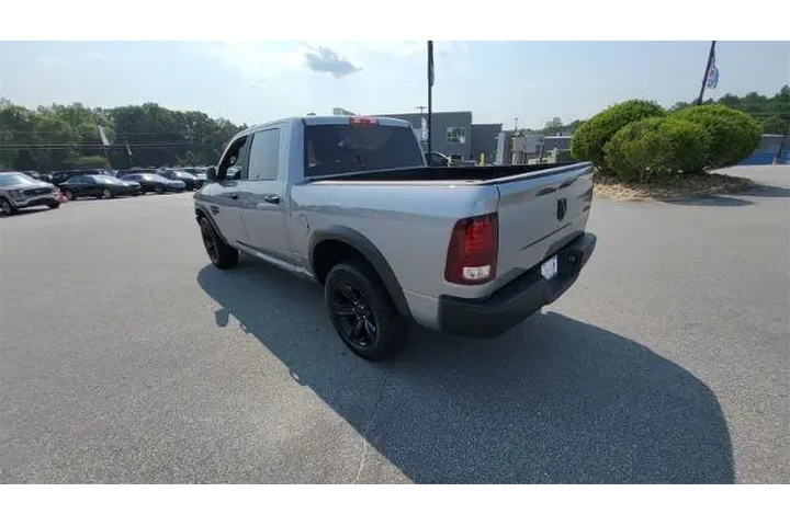 $32000 : Ram 1500 Classic 2024 4x4 SL image 3