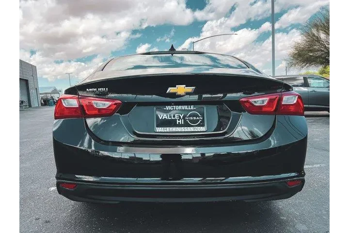 $17997 : Chevrolet Malibu 2023 LS 4dr image 4