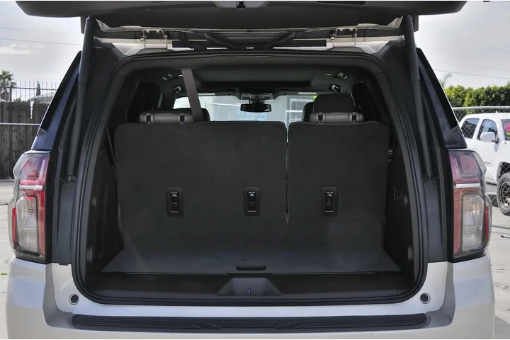 Chevrolet Tahoe LT image 8