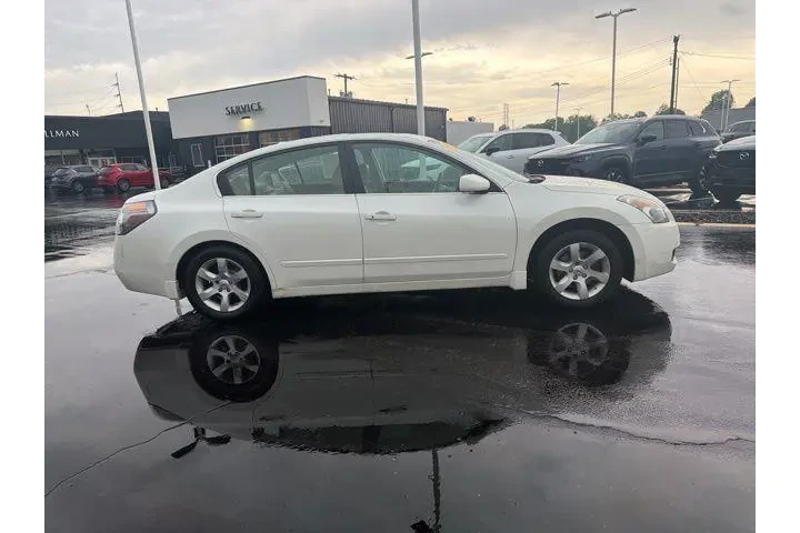$7995 : Nissan Altima 2009 2.5 SL 4d image 5