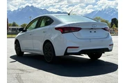 $9900 : 2021 Accent SE thumbnail