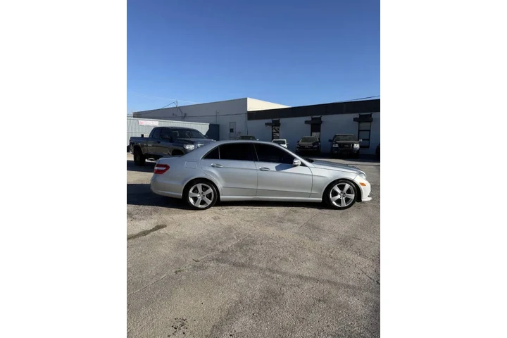 $8995 : 2010 Mercedes-Benz E-Class E image 5