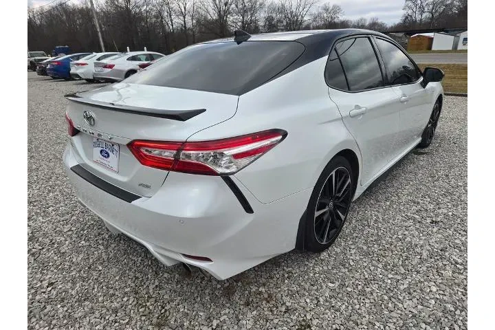 $28498 : Toyota Camry 2020 XSE V6 4dr image 4