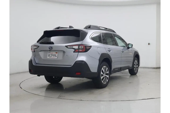 $27998 : Subaru Outback 2023 AWD Prem image 8