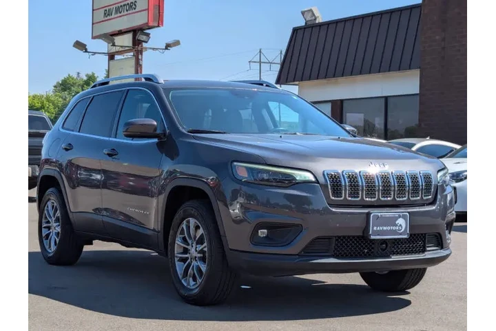 $17985 : 2021 Cherokee Latitude Lux image 3
