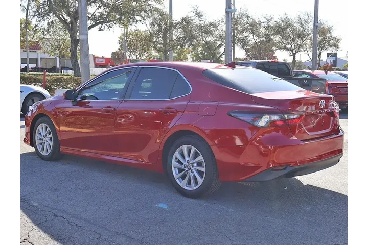 $18990 : Toyota Camry 2023 LE 4dr Sed image 6