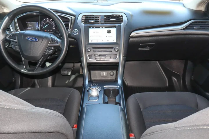$9548 : 2017 Fusion SE FWD image 10