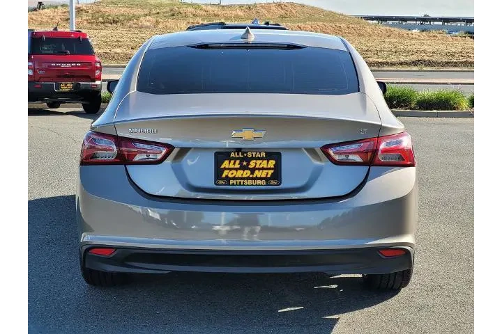 $18900 : Chevrolet Malibu 2022 LT 4dr image 5