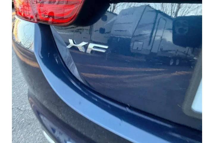 $8995 : 2012 XF Portfolio image 9