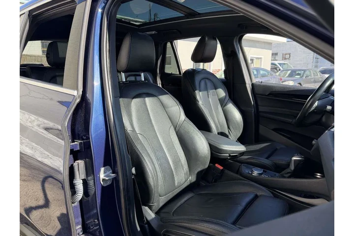 $16537 : BMW X1 2018 AWD xDrive28i 4d image 8