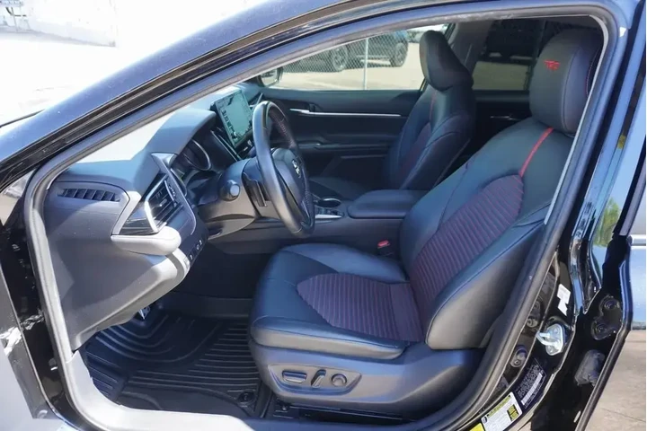 $29988 : Toyota Camry 2021 TRD 4dr Se image 7