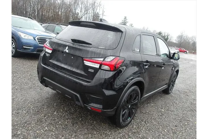 $23201 : Mitsubishi Outlander Sport 2 image 7