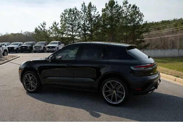 $39999 : Porsche Macan 2022 AWD 4dr S image 7