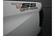 $19916 : Toyota Tundra 2017 4x2 SR5 4 thumbnail
